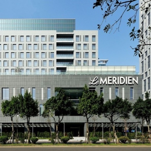 Le Meridien Hotel and Shinkong Financial Center